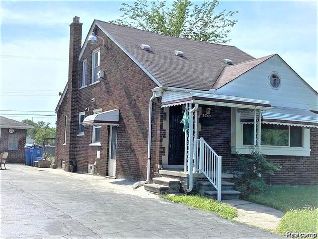 front view picture of 5743 Highland, Dearborn Heights, MI. 48127