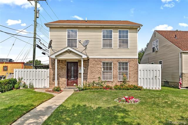 front view picture of 18335 Henry, Melvindale, MI. 48122