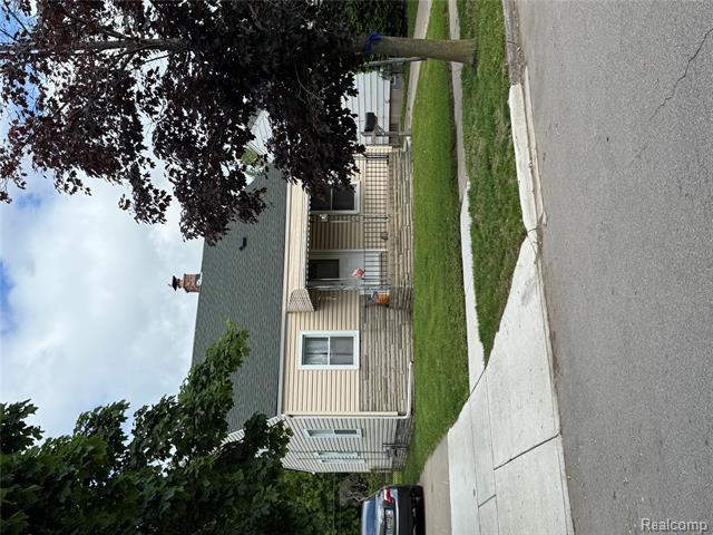 front view picture of 18311 Henry, Melvindale, MI. 48122