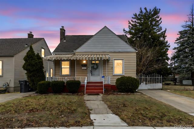 front view picture of 18291 Henry, Melvindale, MI. 48122