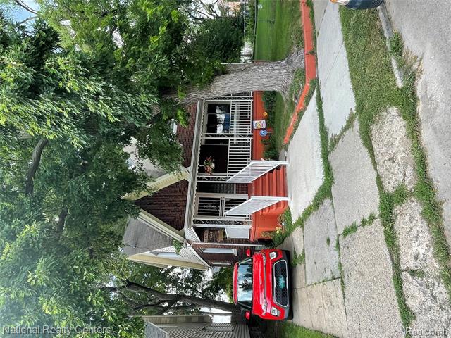 front view picture of 17041 Dora, Melvindale, MI. 48122