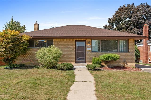 front view picture of 17579 Park, Melvindale, MI. 48122