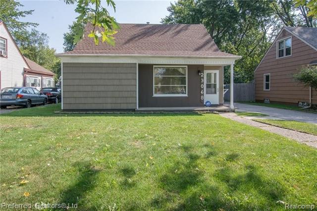 front view picture of 23068 Orchard Lake Rd, Farmington, MI. 48336