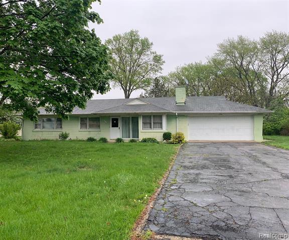 front view picture of 6568 Fairwood, Dearborn Heights, MI. 48127