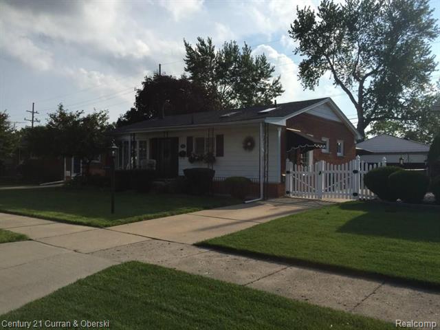 front view picture of 6633 Shadowlawn, Dearborn Heights, MI. 48127
