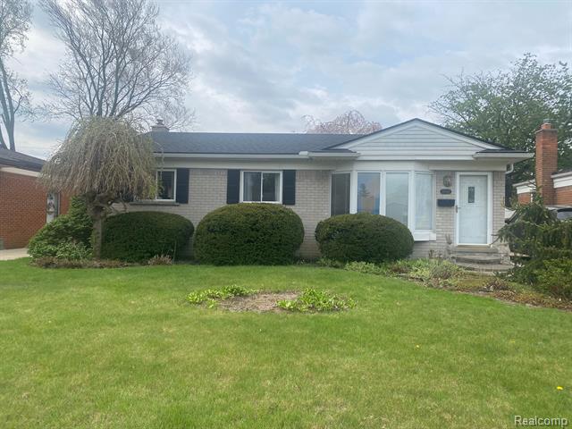 front view picture of 27547 Windsor, Garden City, MI. 48135