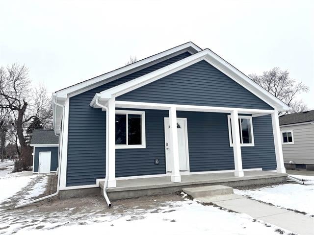 front view picture of 1109 E Pearl Ave, Hazel Park, MI. 48030