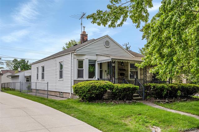 front view picture of 17764 Harman, Melvindale, MI. 48122