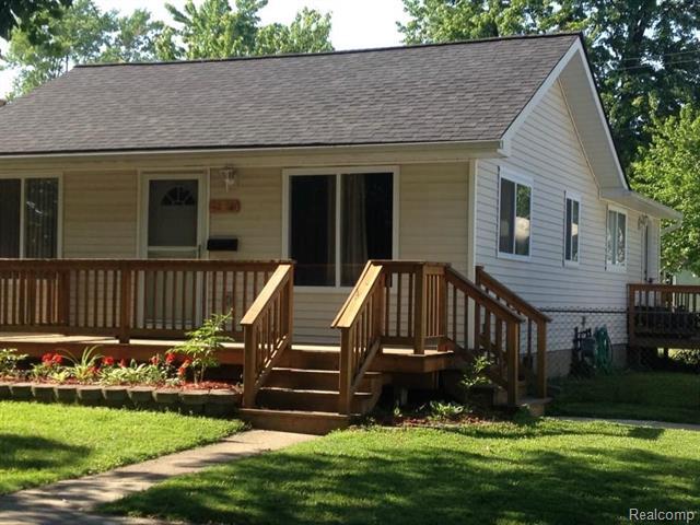 front view picture of 1873 Academy St, Ferndale, MI. 48220