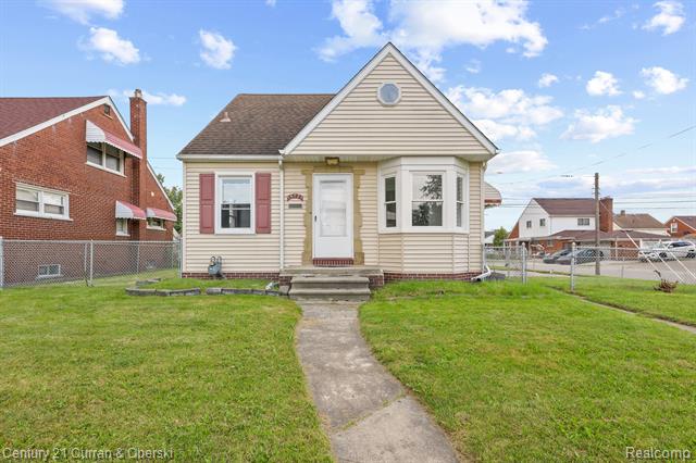 front view picture of 15171 Colson, Dearborn, MI. 48126