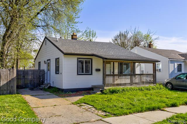 front view picture of 1731 E Pearl Ave, Hazel Park, MI. 48030