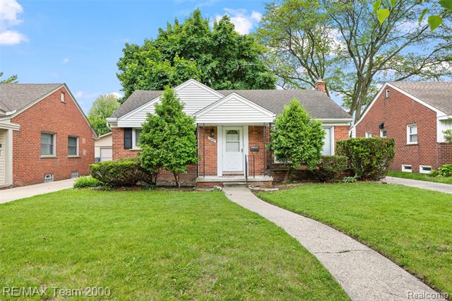 front view picture of 1443 Birchcrest Dr, Dearborn, MI. 48124