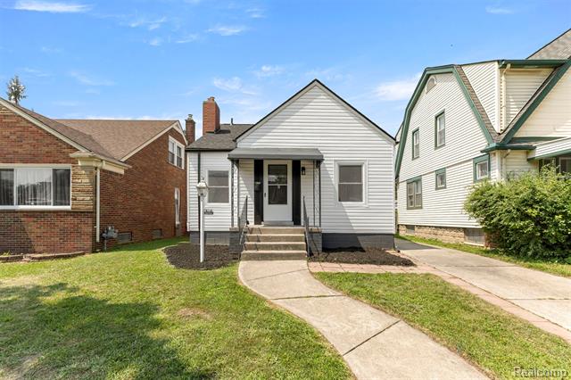 front view picture of 6047 Yinger, Dearborn, MI. 48126