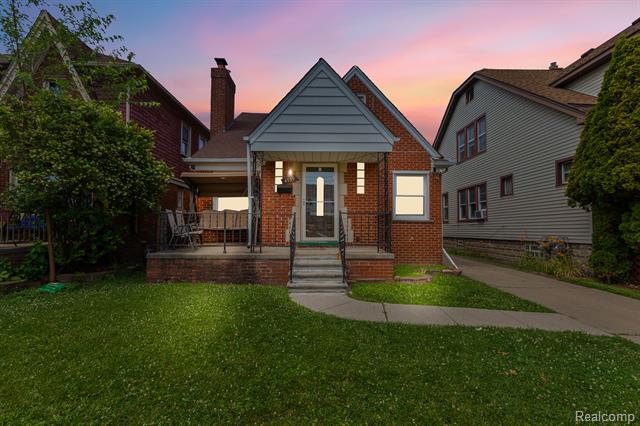 front view picture of 4757 Roemer, Dearborn, MI. 48126