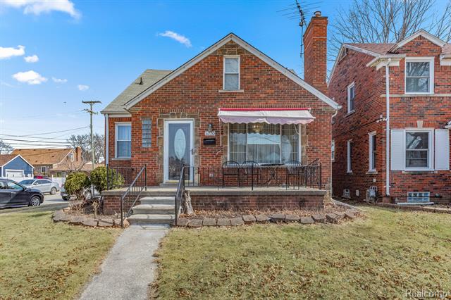 front view picture of 4770 Orchard, Dearborn, MI. 48126