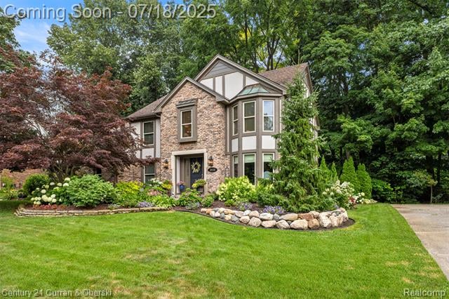 front view picture of 49238 Plum Tree Dr, Plymouth, MI. 48170