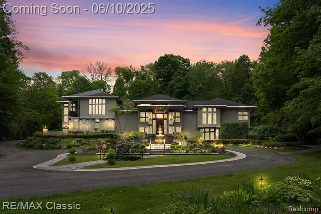 front view picture of 12753 Mystic Forest Dr, Plymouth, MI. 48170