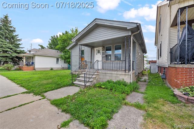 front view picture of 5444 Hartwell, Dearborn, MI. 48126