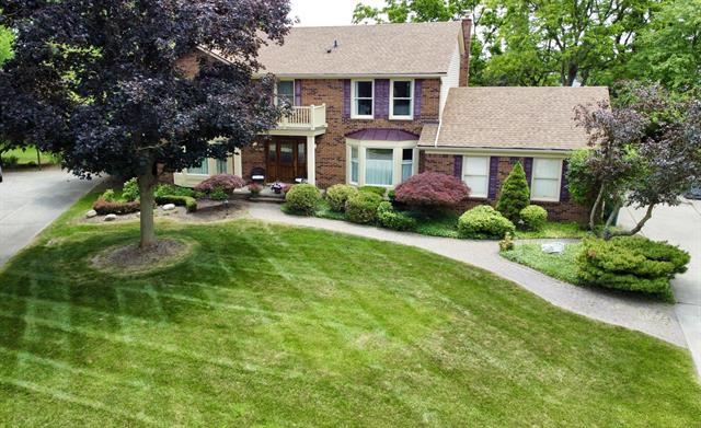 front view picture of 12675 Portsmouth Ct, Plymouth, MI. 48170