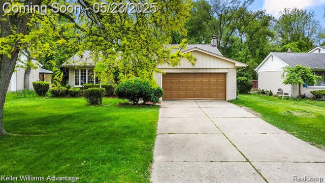 front view picture of 23610 Edinburgh St, Southfield, MI. 48033