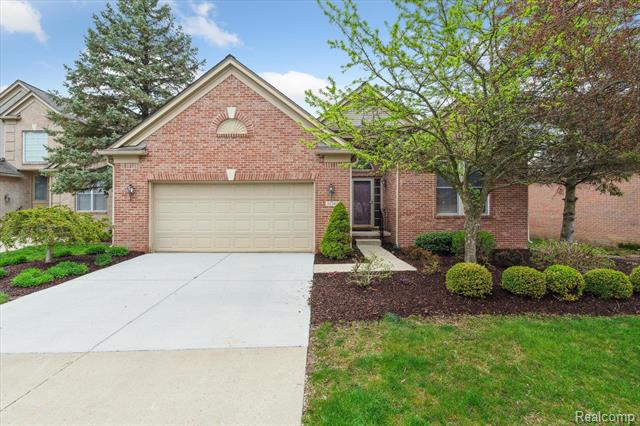 front view picture of 51300 North View, Plymouth, MI. 48170