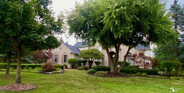 front view picture of 50157 Fellows Creek Ct E, Plymouth, MI. 48170
