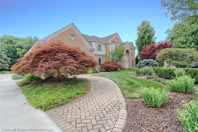 front view picture of 49733 Ash Ct, Plymouth, MI. 48170