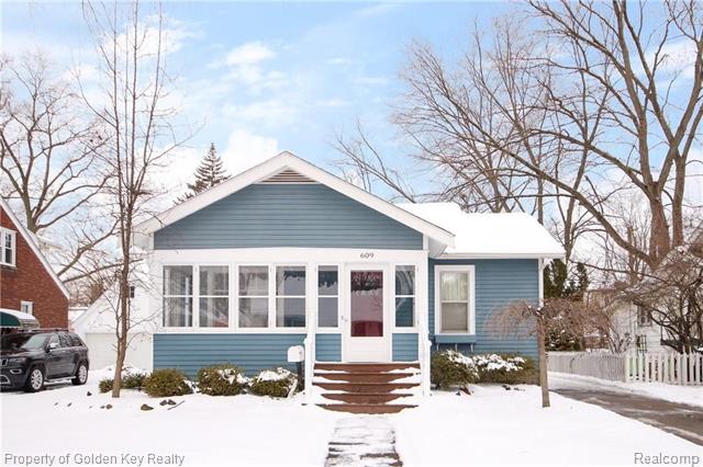 front view picture of 609 N Harvey, Plymouth, MI. 48170