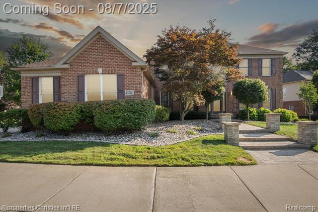 front view picture of 45780 Tournament Dr, Northville, MI. 48168