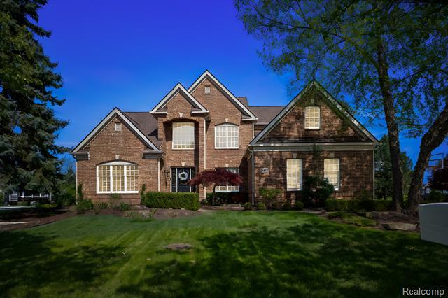 front view picture of 15428 Bay Hill Dr, Northville, MI. 48168