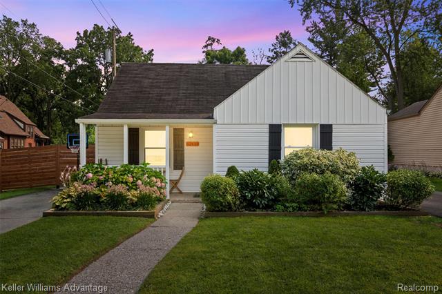 front view picture of 42439 Parkhurst, Plymouth, MI. 48170