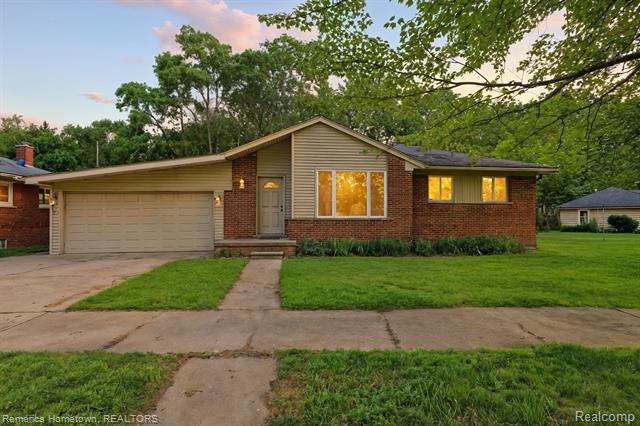 front view picture of 42424 Bradner Ct, Plymouth, MI. 48170