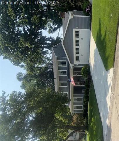 front view picture of 15741 Robinwood Dr, Northville, MI. 48168