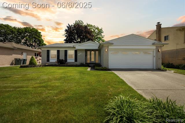 front view picture of 15164 Willowbrook, Plymouth, MI. 48170
