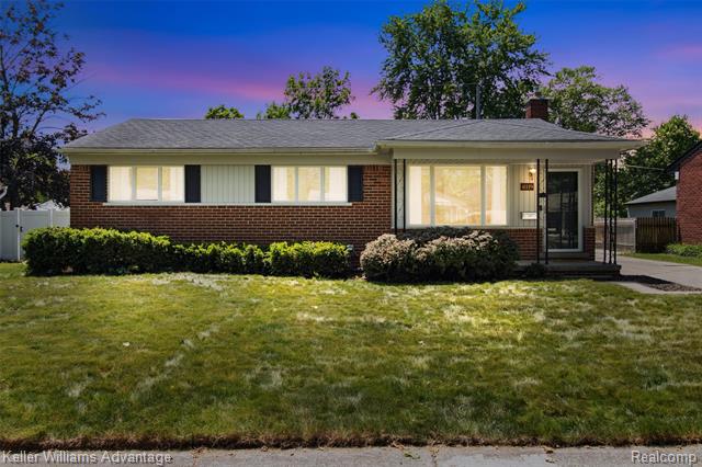 front view picture of 41119 Russet Ln, Plymouth, MI. 48170