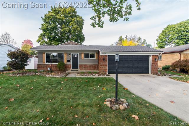 front view picture of 41134 Russet Ln, Plymouth, MI. 48170