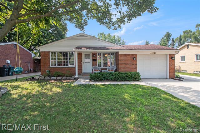 front view picture of 41047 Greenbrook, Plymouth, MI. 48170