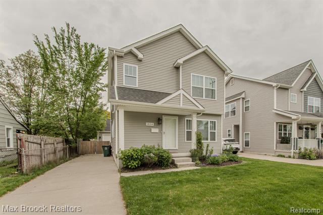 front view picture of 1854 E Troy St, Ferndale, MI. 48220