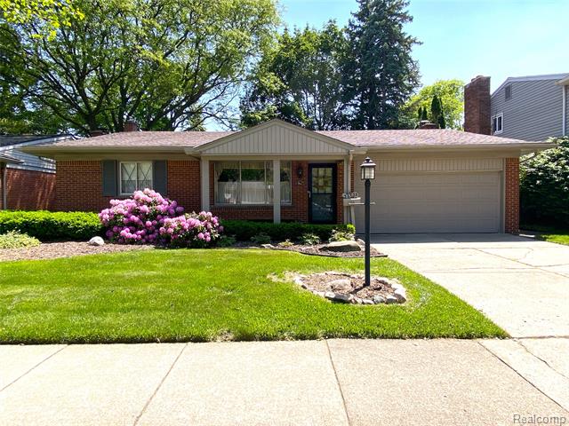 front view picture of 36733 Marler, Livonia, MI. 48154