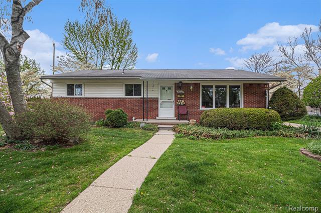 front view picture of 14605 Ingram, Livonia, MI. 48154