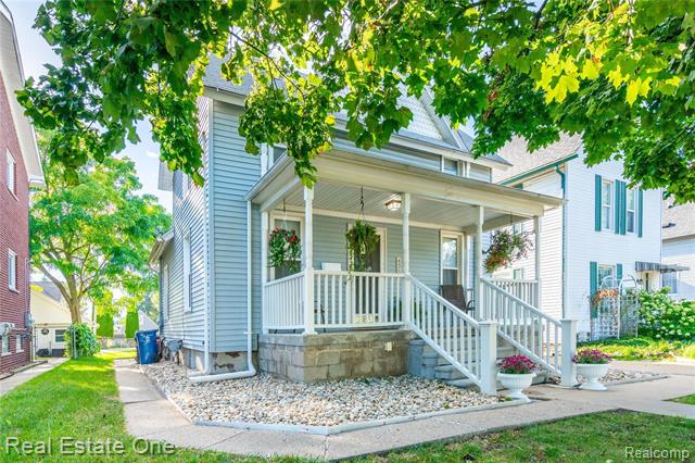 front view picture of 435 Starkweather, Plymouth, MI. 48170