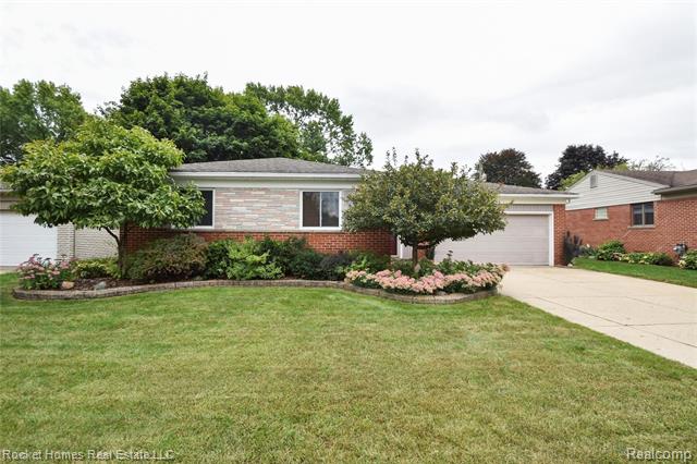 front view picture of 38979 Ross, Livonia, MI. 48154