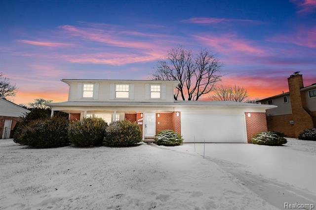 front view picture of 30211 Oakview, Livonia, MI. 48154
