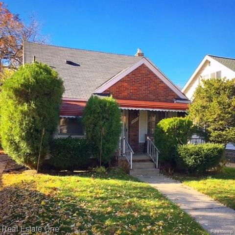 front view picture of 23045 Sherman St, Oak Park, MI. 48237