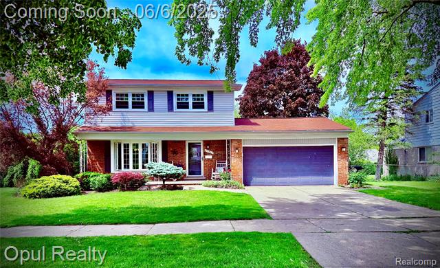 front view picture of 29902 Lyndon, Livonia, MI. 48154