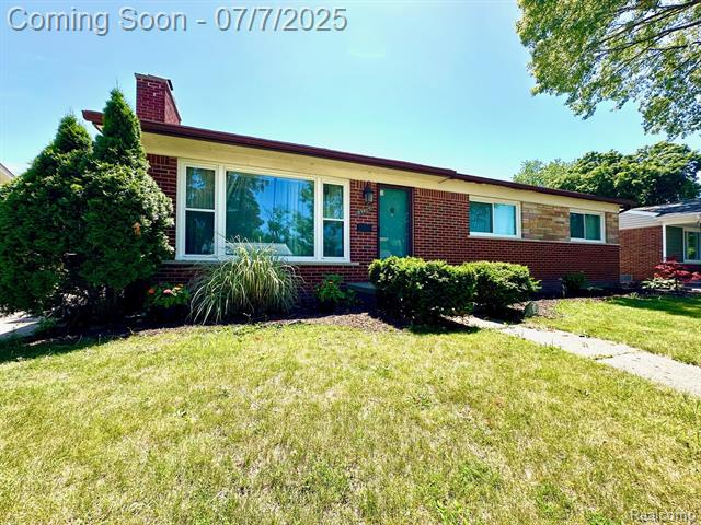 front view picture of 29527 Linda, Livonia, MI. 48154