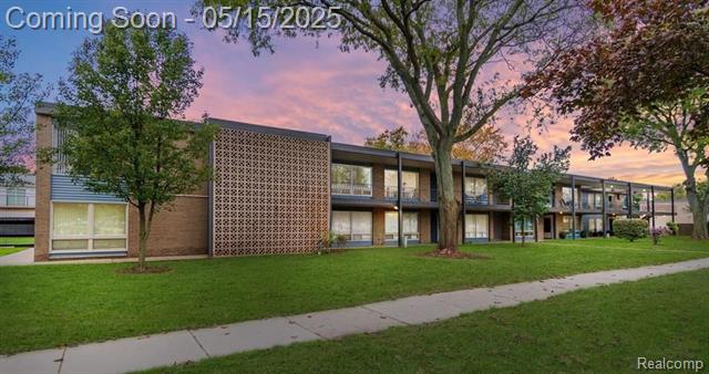 front view picture of 15055 Hubbard, Livonia, MI. 48154