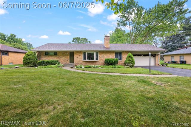 front view picture of 30695 Lyndon, Livonia, MI. 48154