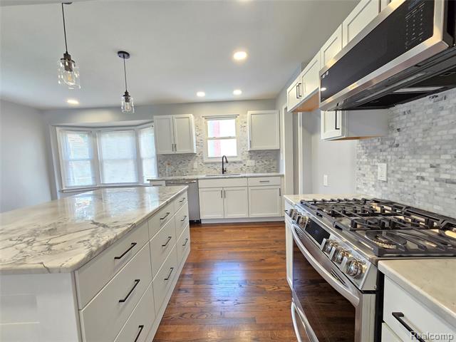 front view picture of 13965 Norborne, Redford, MI. 48239