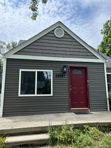 front view picture of 25587 Ivanhoe, Redford, MI. 48239